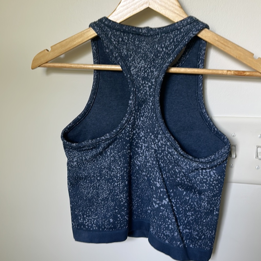 Lululemon Racerback Cropped Tank - Picture 6 of 6